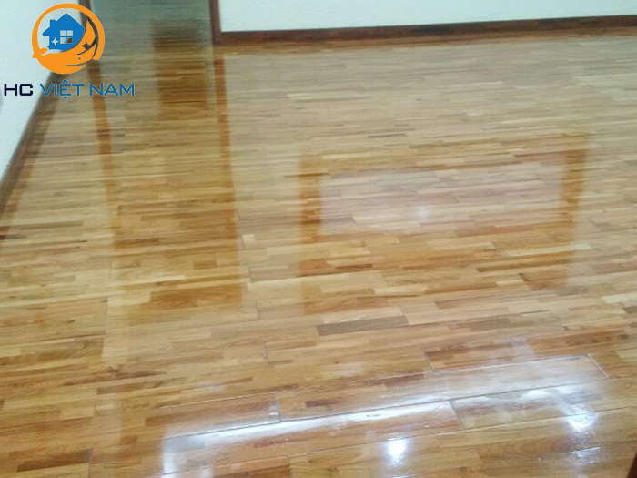 Dịch vụ phủ đánh bóng sàn gỗ, sàn nhựa tại HC Việt Nam
