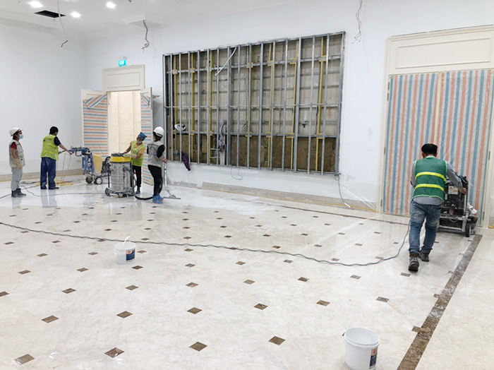 Công trình thi công đánh bóng sàn đá cho tòa chung cư tại Hà Nội.