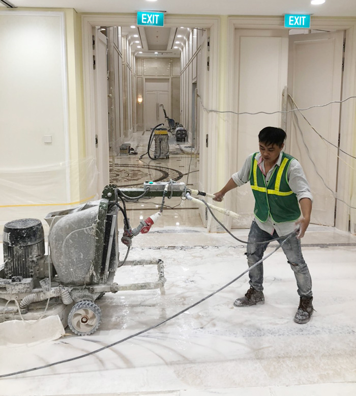 Công trình thi công đánh bóng sàn đá cho tòa chung cư tại Hà Nội.