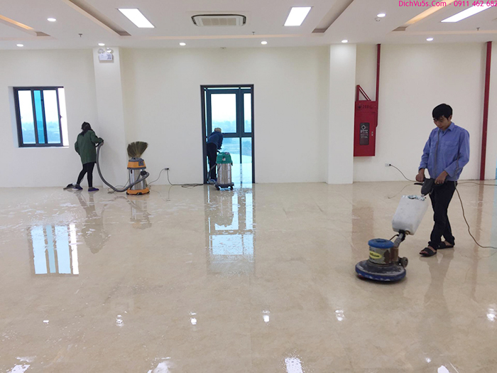 Dịch vụ vệ sinh sau xây dựng cho tòa nhà văn phòng tại Hà Nội