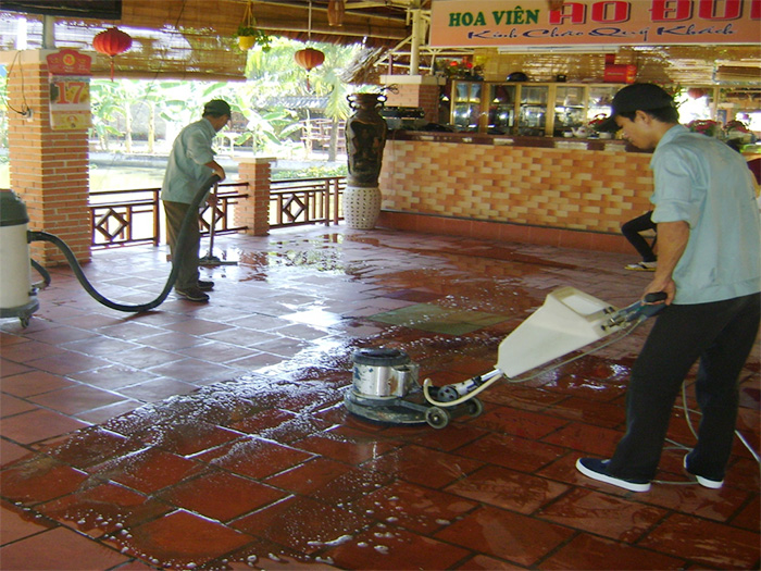 Dịch vụ vệ sinh sau xây dựng cho nhà hàng, cửa hàng chuyên nghiệp