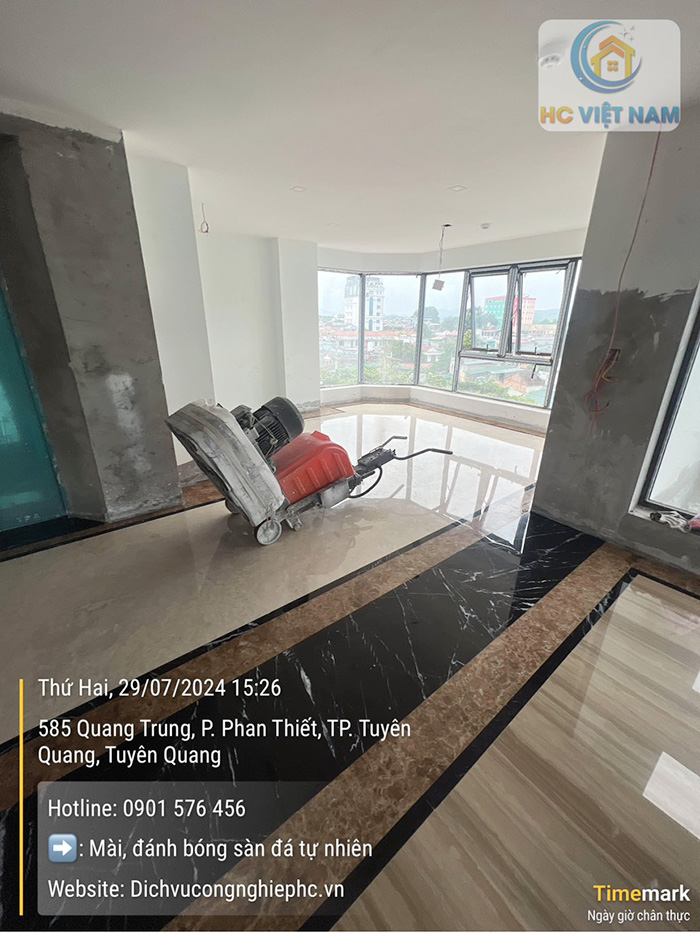 Công trình mài đánh bóng sàn đá tự nhiên tại thành phố Tuyên Quang
