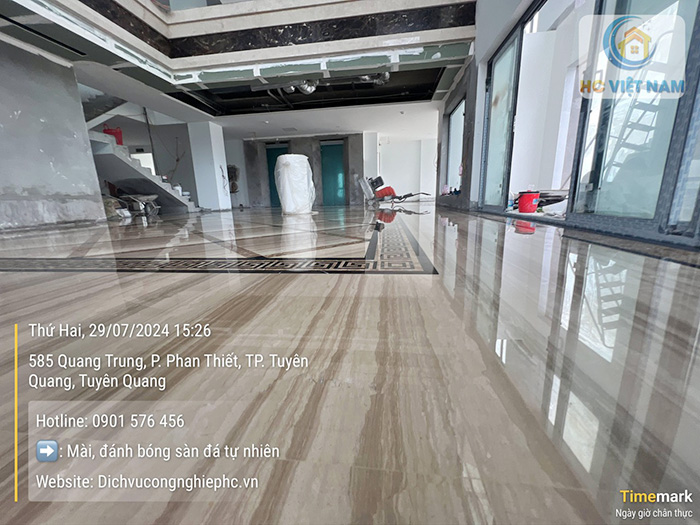 Công trình mài đánh bóng sàn đá tự nhiên tại thành phố Tuyên Quang
